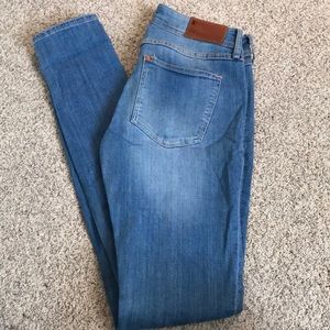 H&M Light Wash Skinny Jeans